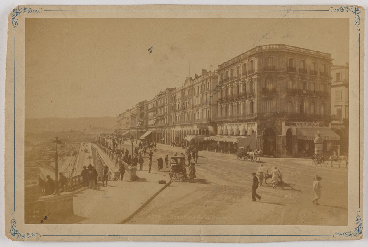 Algiers - Boulevard de la Republique (valtakunta) tekijältä Etienne Neurdein