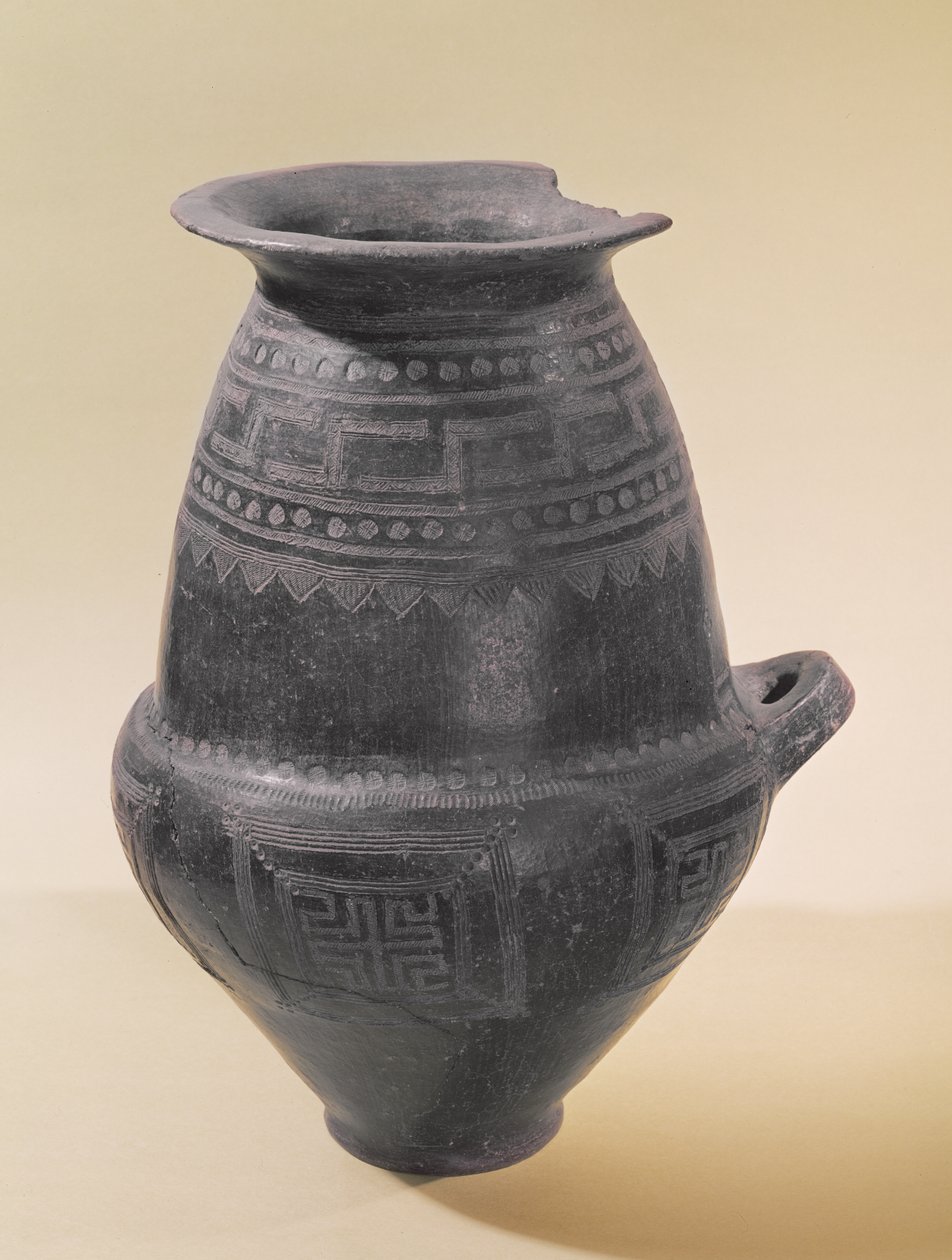 Etruskien uurna, jossa geometrinen koristelu, Villanovian kausi, 8. vuosisata eaa. (keramiikka) tekijältä Etruscan