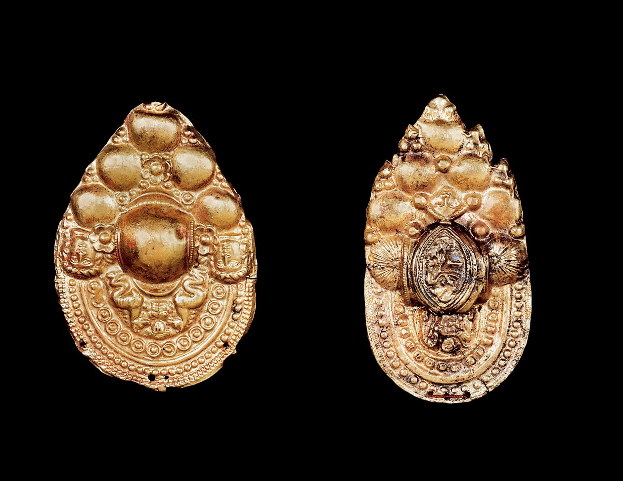 Etruskien korut: kultainen korvakoru. tekijältä Etruscan Etruscan