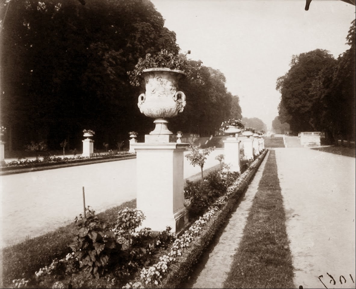 Pyhä pilvi tekijältä Eugène Atget