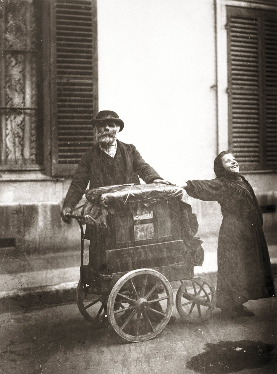 Urkusoittaja, n.1898-99 (gelatiinihopeakuvio) tekijältä Eugène Atget