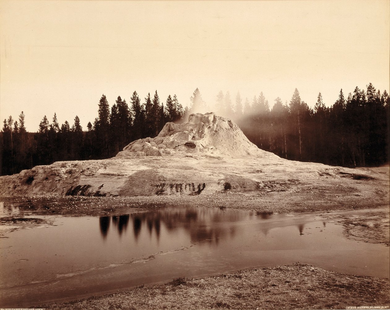 Castle Geyser Cone, Yellowstonen kansallispuisto tekijältä F. Jay Haynes
