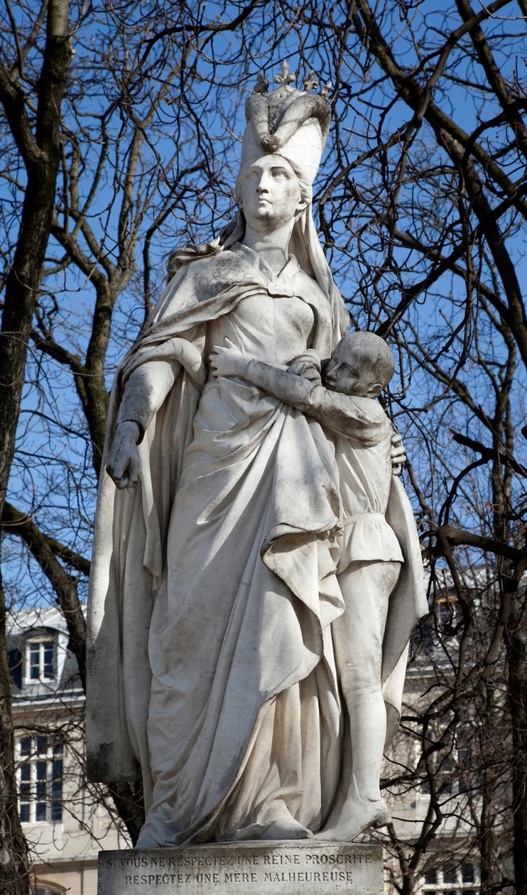 Margaret Anjoun patsas (marmori) tekijältä Ferdinand Taulet