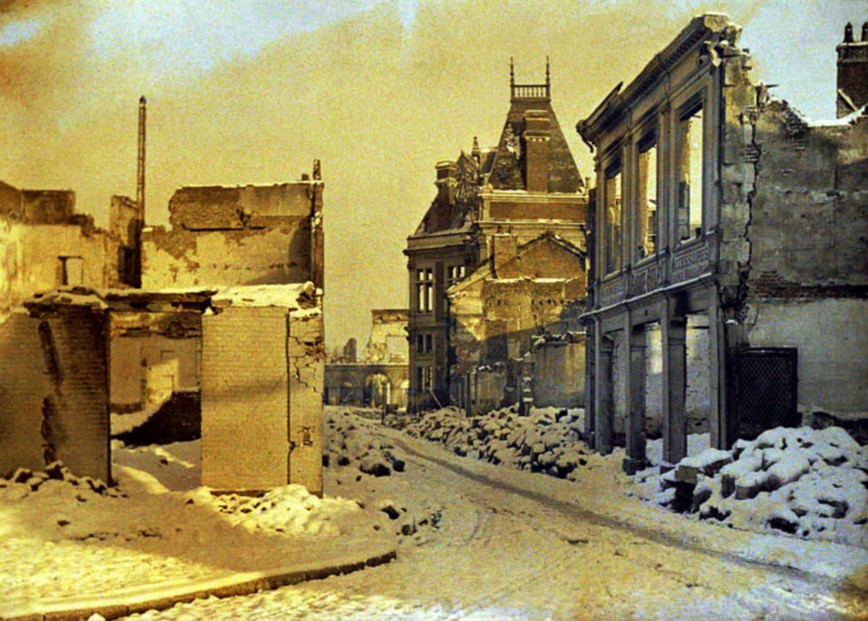 Chauny, Aisne, Ranska, 1917 (autokromi) tekijältä Fernand Cuville