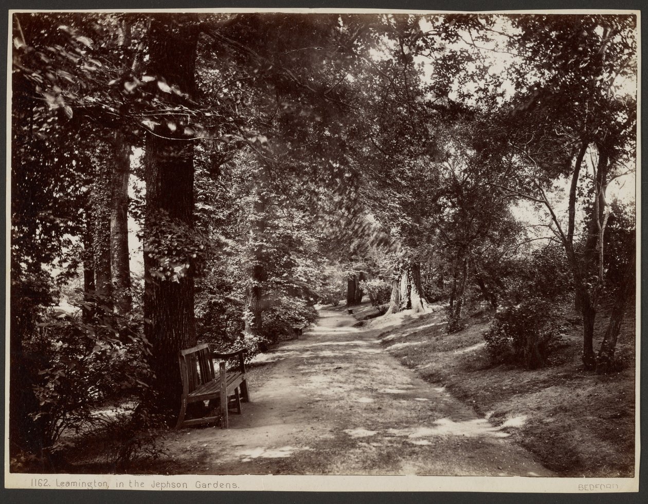 Leamington, Jephson Gardens -puistossa. tekijältä Francis Bedford