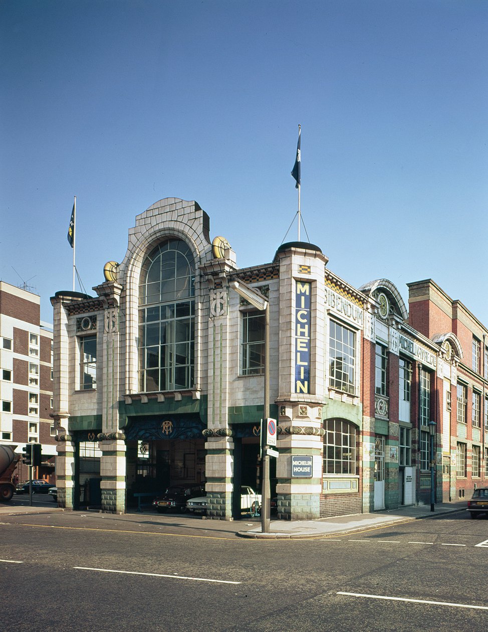 Michelin Building, 81 Fulham Road, rakennettu 1910-11 tekijältä Francois Espinasse