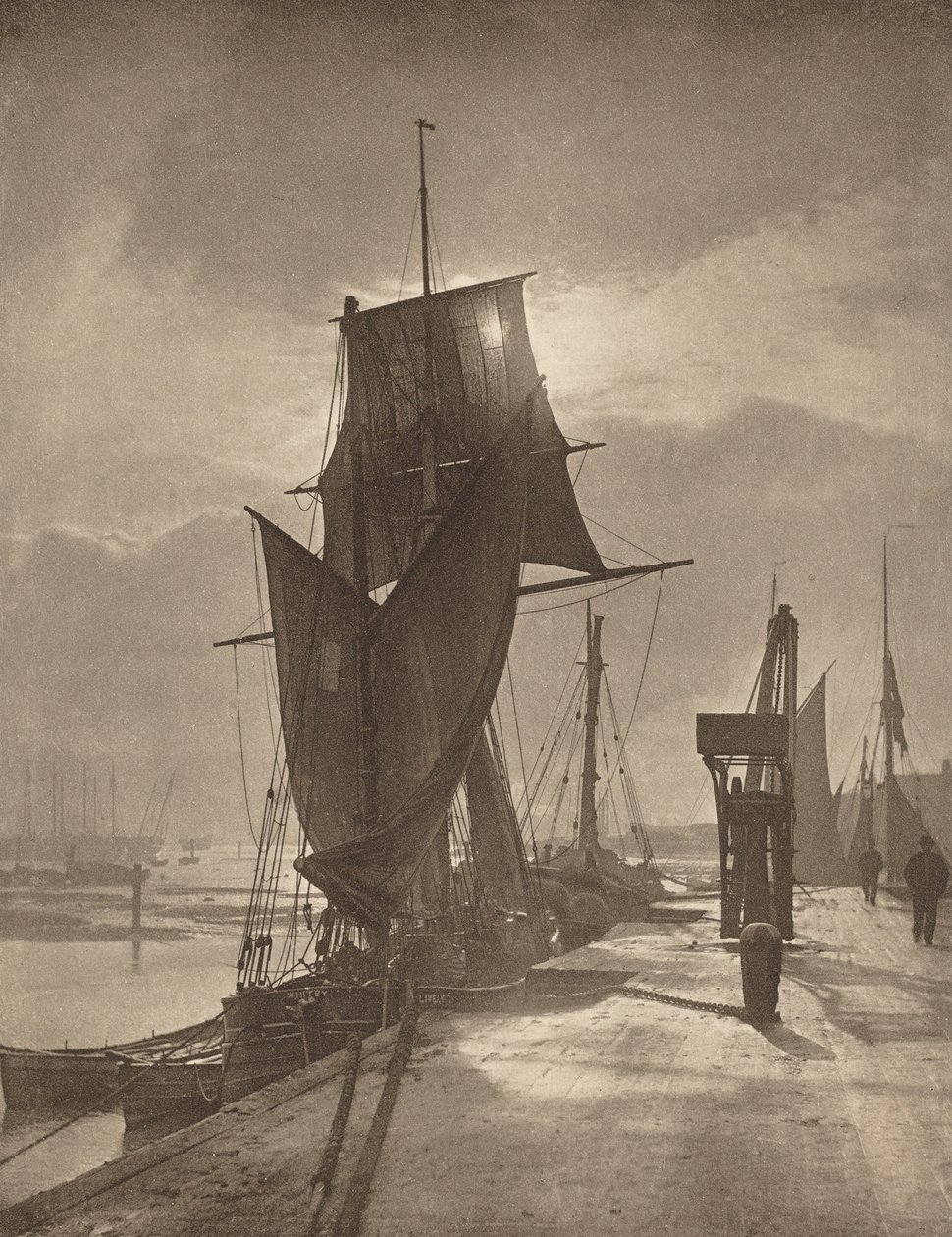 Auringonpaiste ja varjo,1890-luku (kuva) tekijältä Frank Meadow Sutcliffe