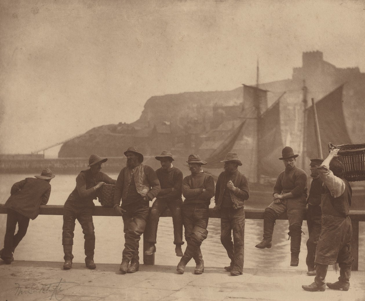 Whitby Fishermen,c. 1885 (kuva) tekijältä Frank Meadow Sutcliffe