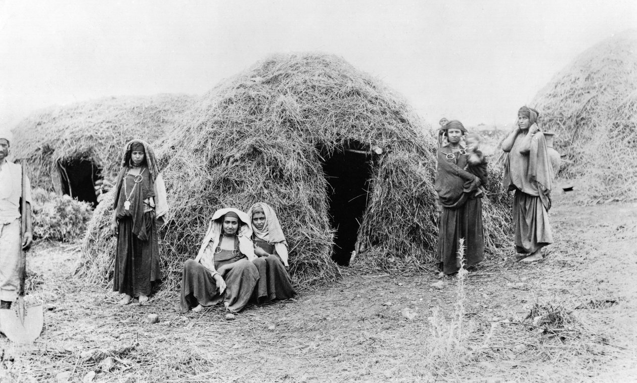 Berberikylä lähellä Tunisia, noin 1900 tekijältä French Photographer