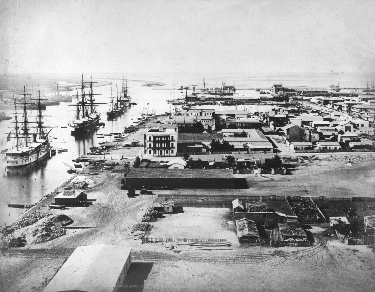Port Said ja Suezin kanava, noin 1875. tekijältä French Photographer