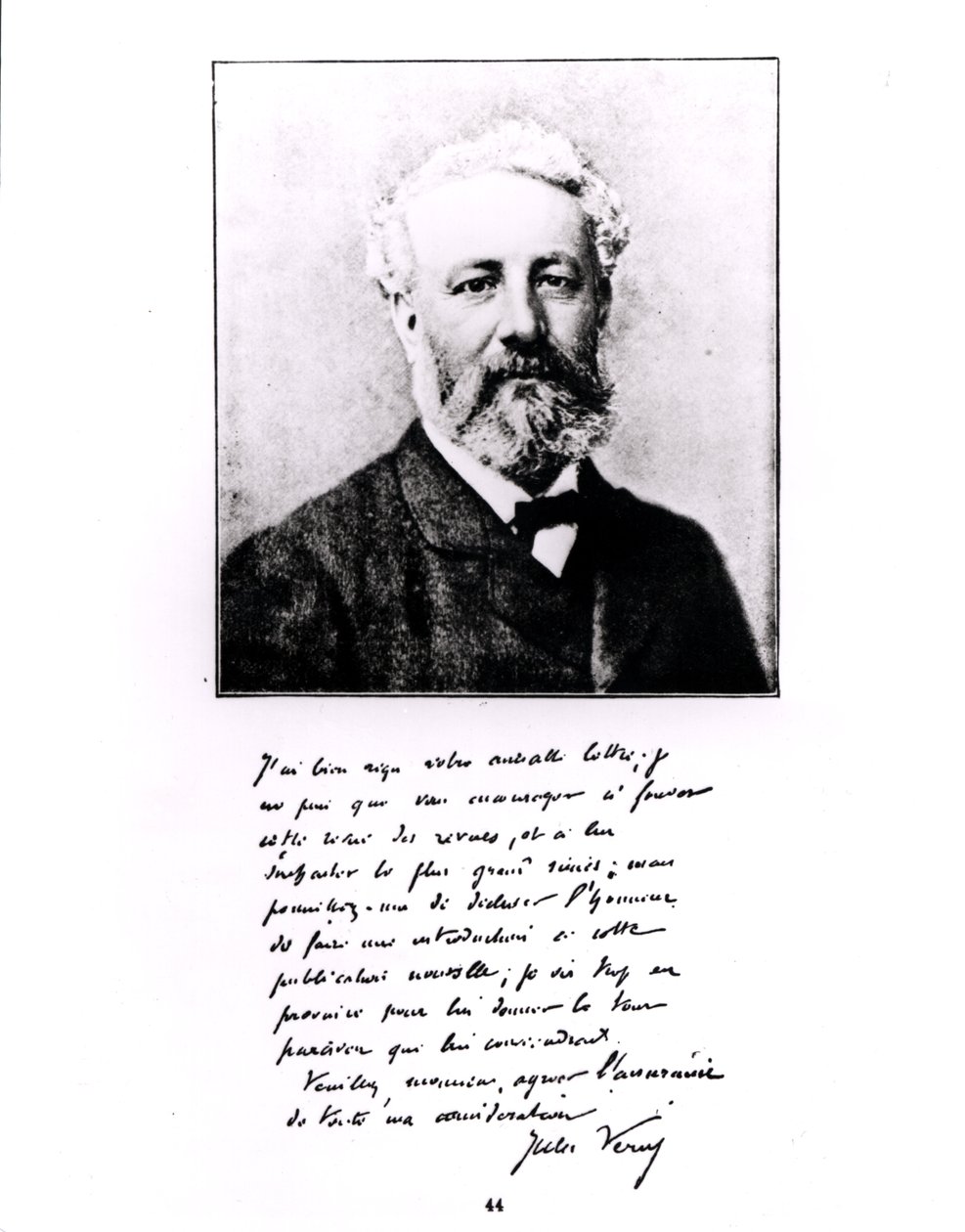 Jules Vernen (1828-1905) muotokuva (Woodburytype) tekijältä French Photographer