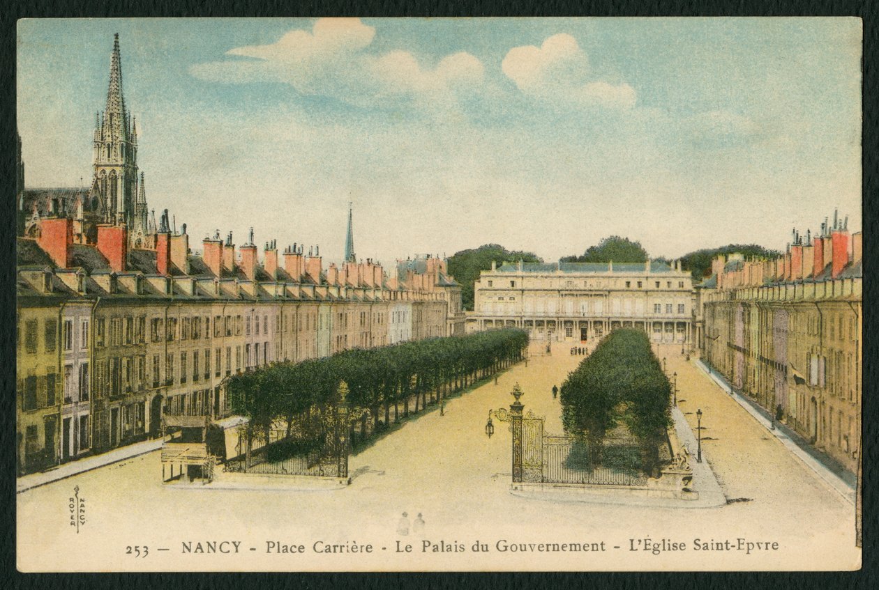 Postikortti, joka kuvaa Square de La Carrierea, Palais du Gouvernementia ja Saint-Epvren kirkkoa Nancyssa, Ranskassa, noin 1920 (värillinen mustavalkoinen kuva) tekijältä French Photographer