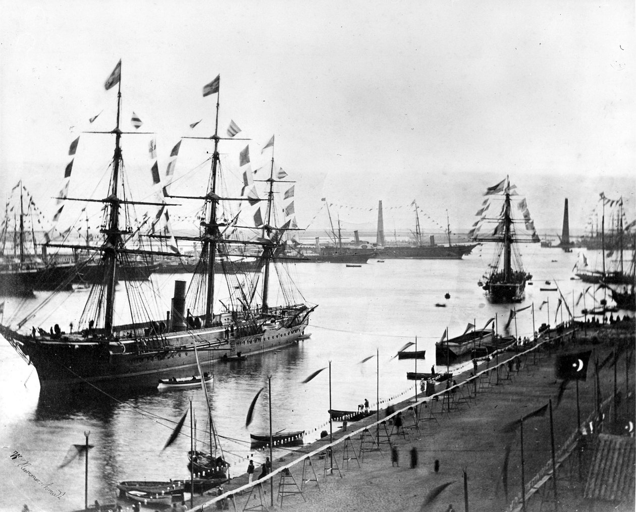 Suezin kanavan avaaminen Port Saidissa 1869 tekijältä French Photographer