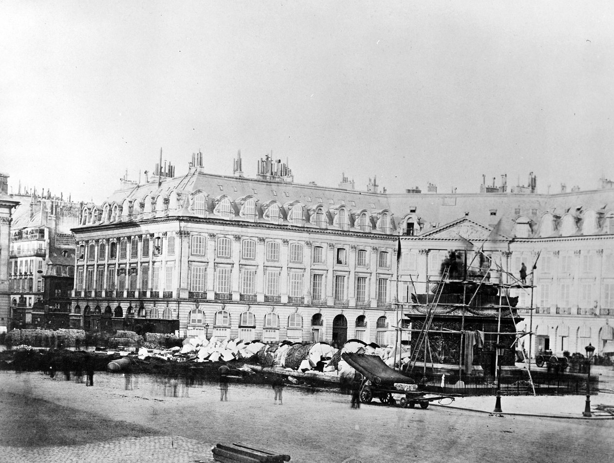 Vendômen pylväs purettiin, 1871 tekijältä French Photographer