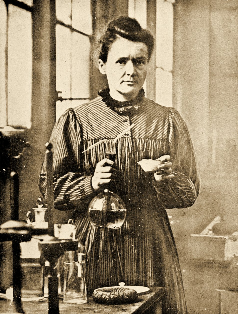 Marie Curien muotokuva n. 1901 tekijältä French Photographer