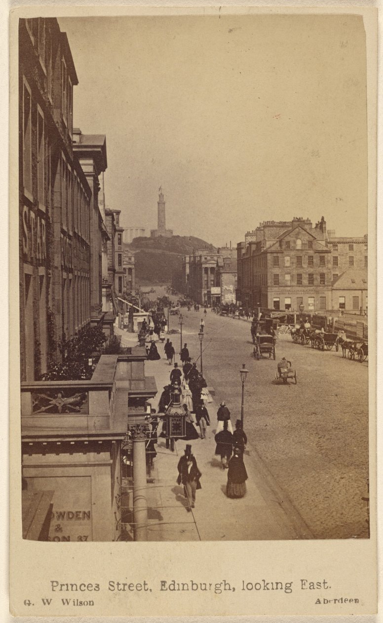 Princes Street, Edinburgh, itään päin tekijältä George Washington Wilson