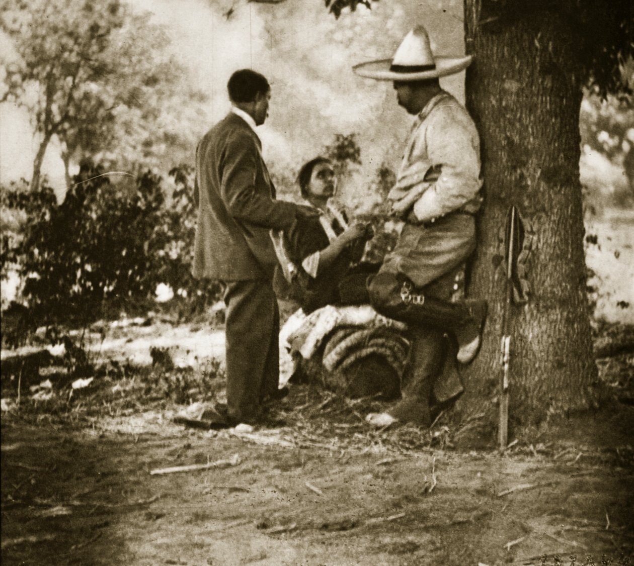 Pancho Villa maatilallaan 1920-23 (kaksivärinen kuva). tekijältä Gerald Brandon
