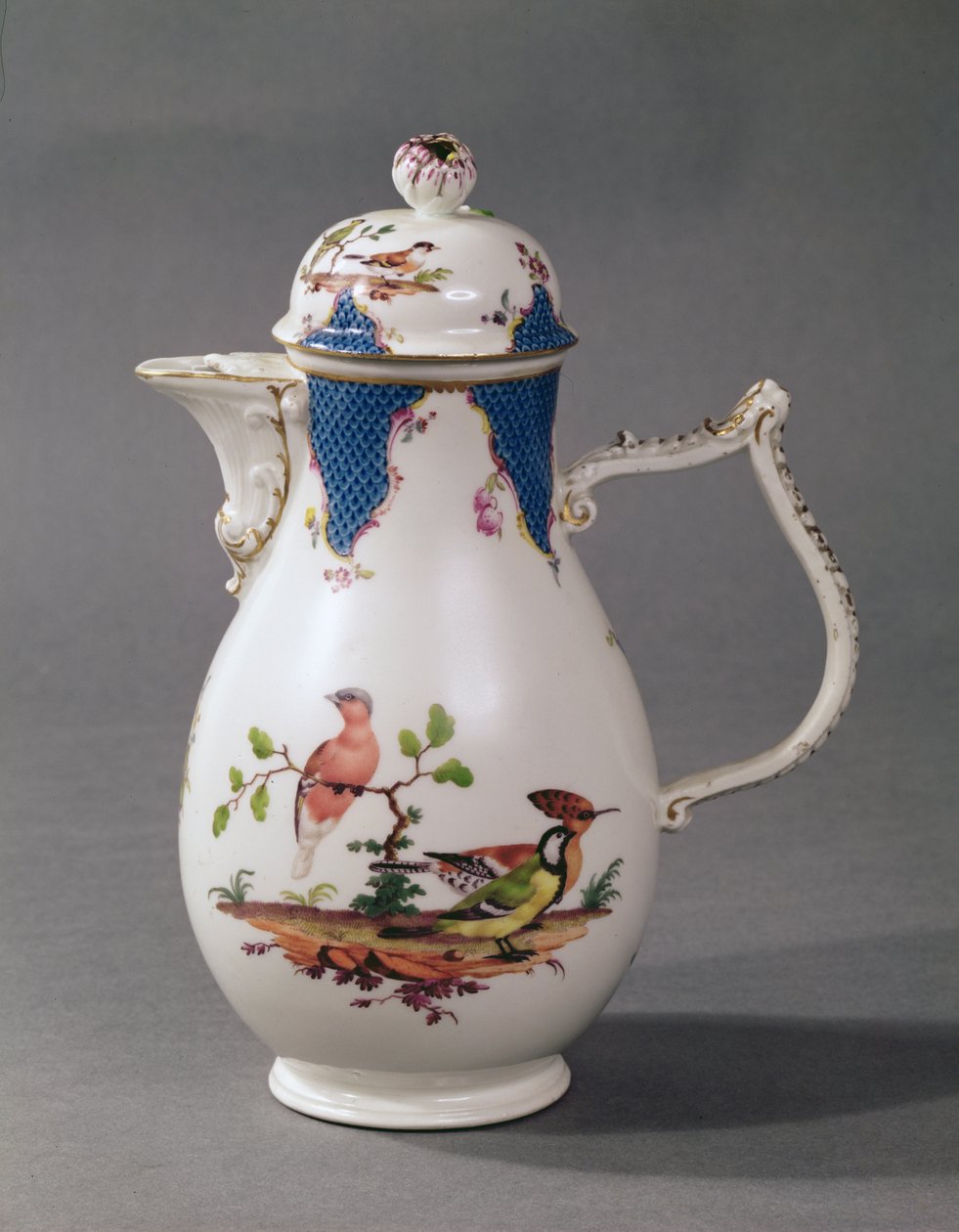 Meissen posliininen kahvipannu, n.1760 (posliini) tekijältä German School