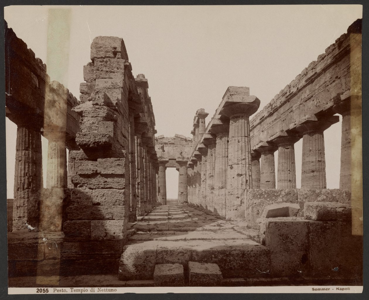 Neptunuksen temppeli, Paestum tekijältä Giorgio Sommer
