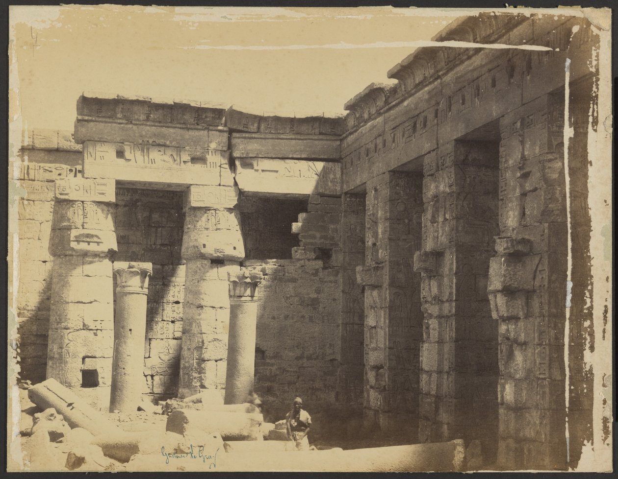 [Ramses III:n hautajaistemppeli] tekijältä Gustave Le Gray