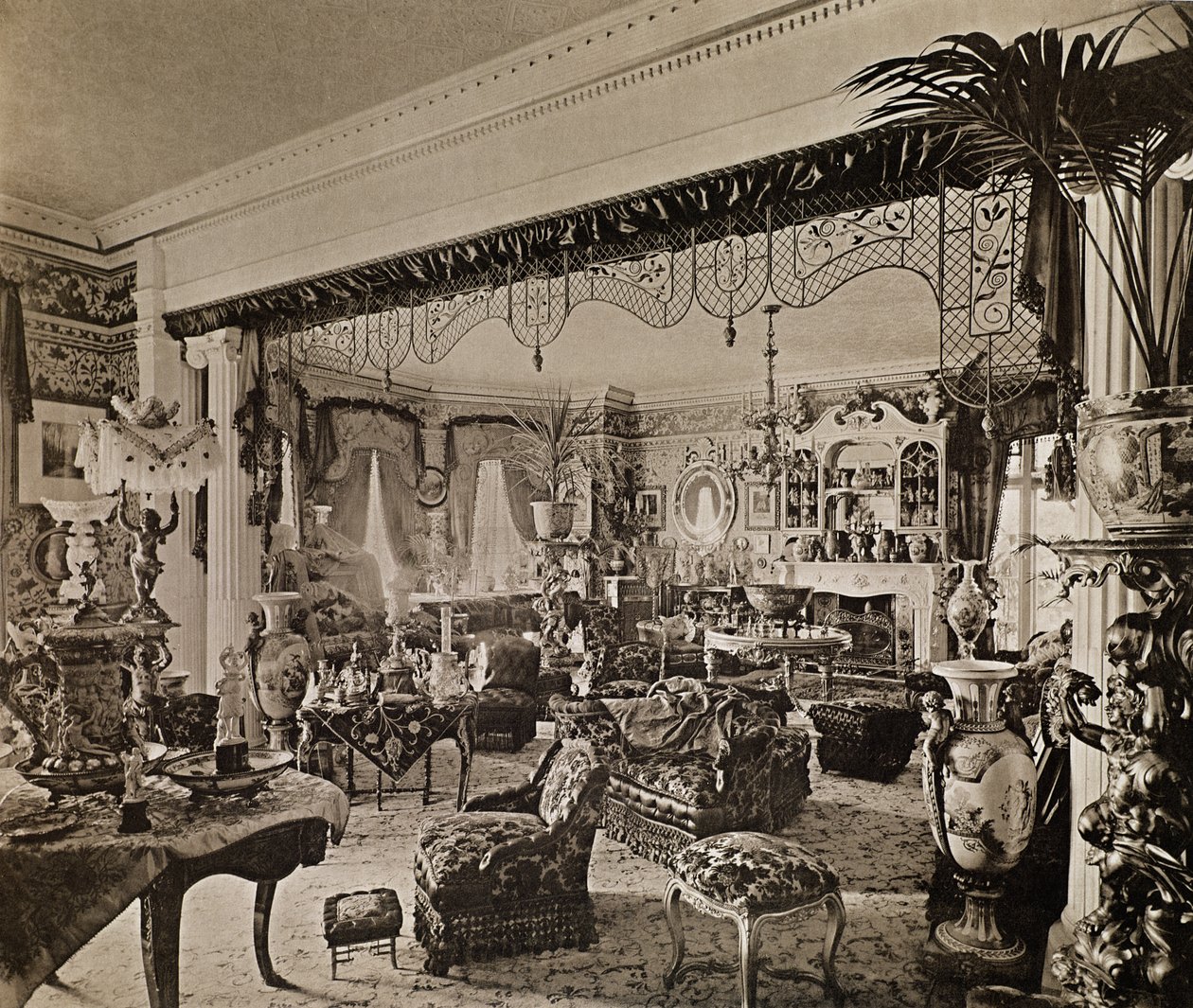The Drawing Room, Wickham Hall, Kent, 1897 tekijältä Harold Palmer