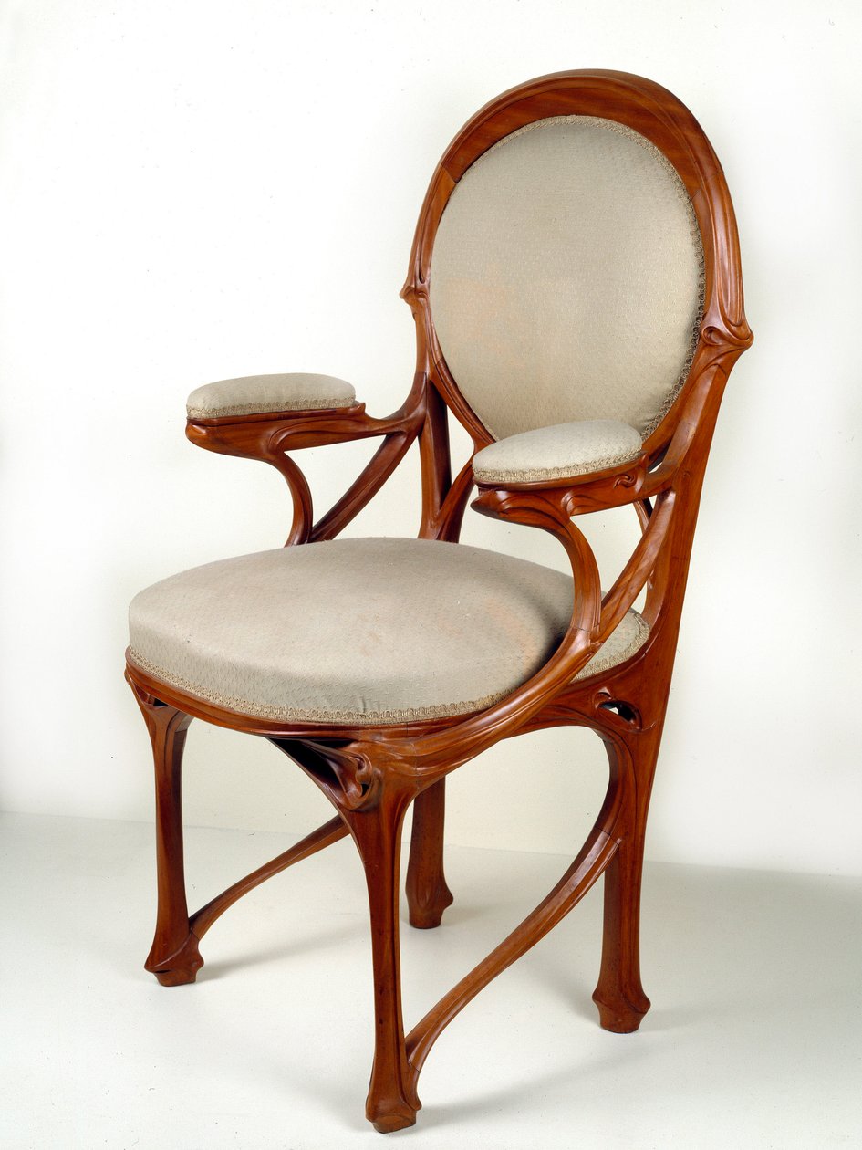 Art Nouveau: Amerikkalainen pähkinätuoli tekijältä Hector Guimard