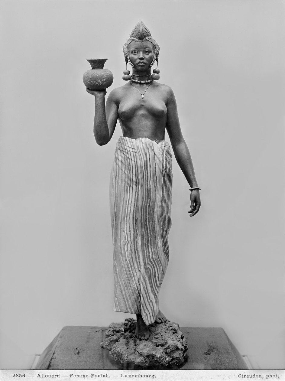 Foulah nainen, 1904 (marmori, pronssi ja onyx) tekijältä Henri Allouard