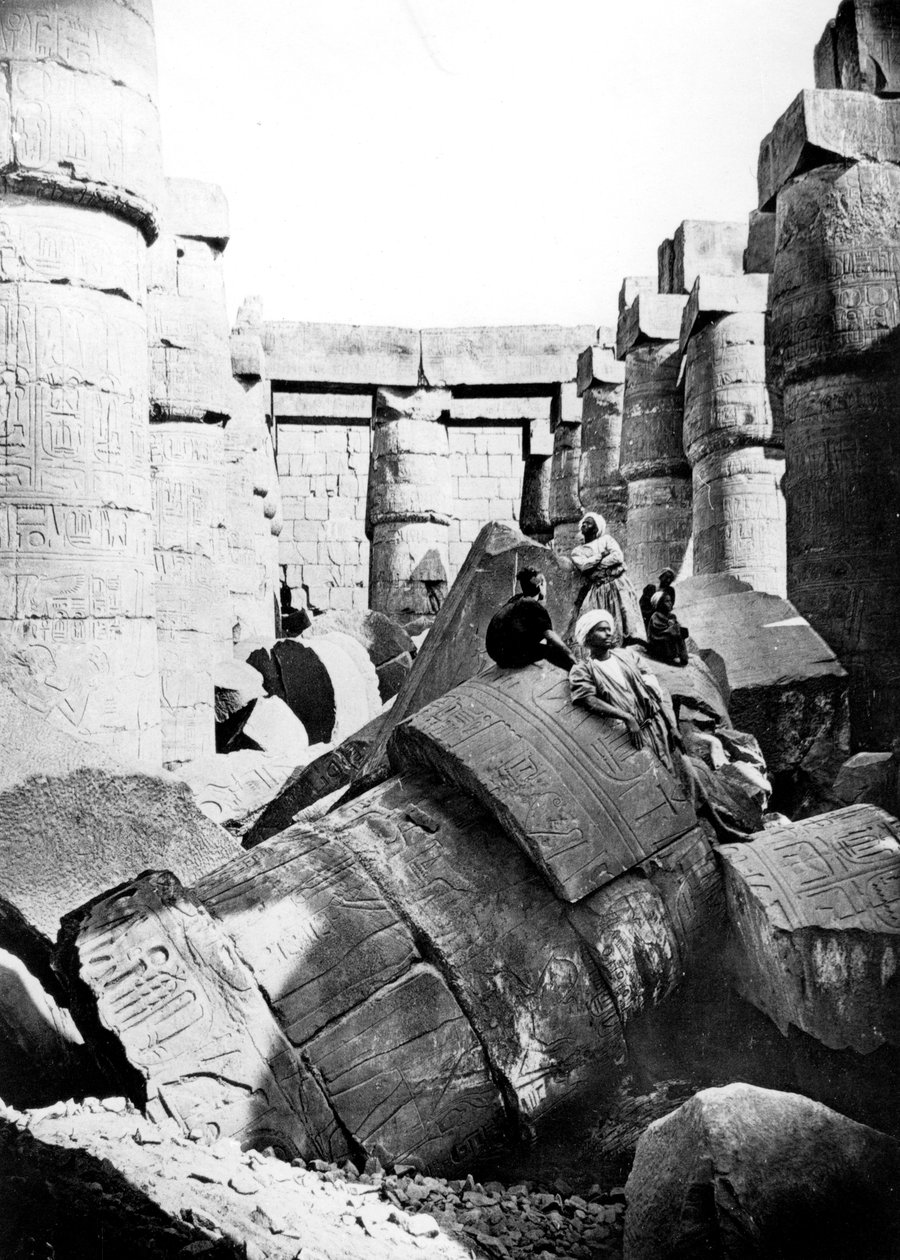 Temppelin sisustus, Karnak, Nubia, Egypti, 1887 tekijältä Georges Henri Bechard