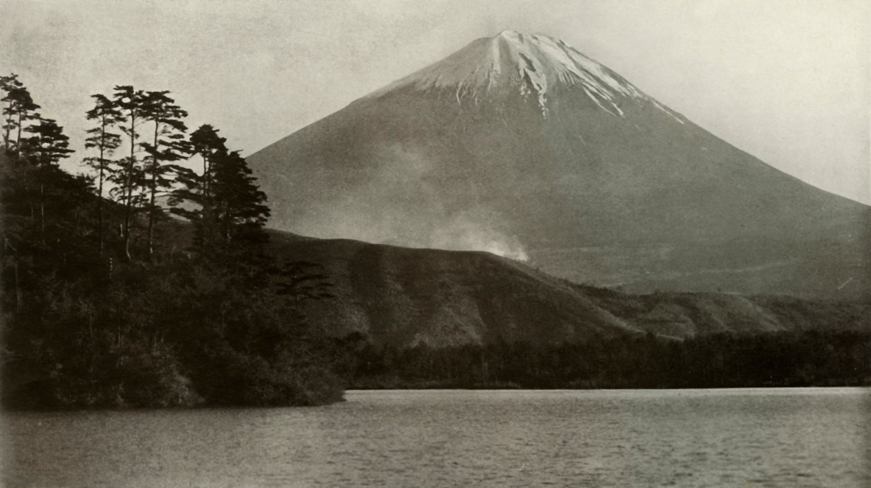 Fuji fm Nishinoumi, 1910. tekijältä Herbert Ponting