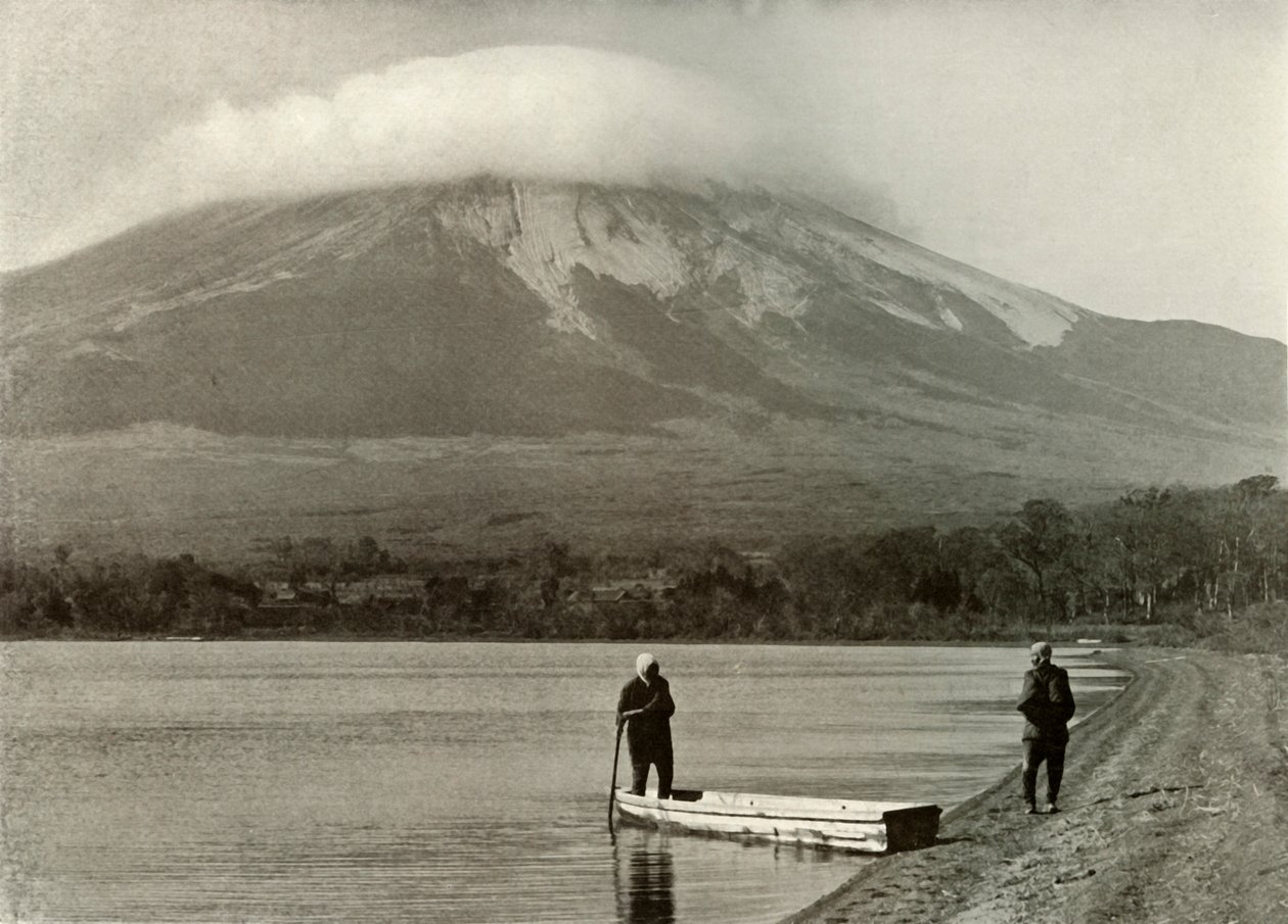 Fuji Three-Days-Moon Lakesta, 1910. tekijältä Herbert Ponting