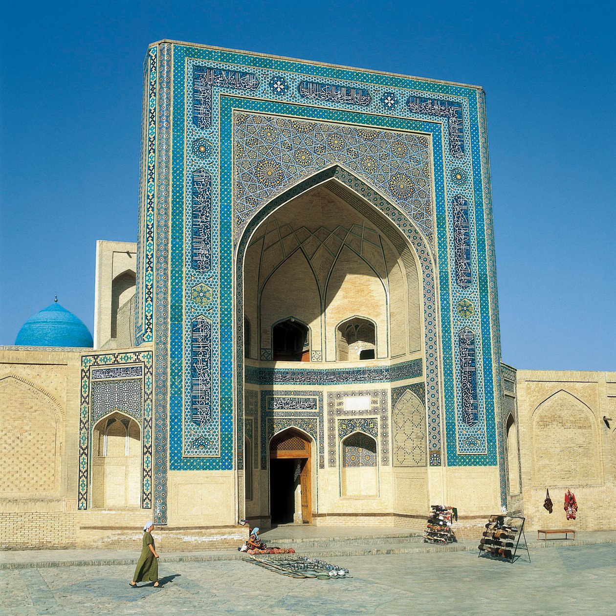 Kalyanin moskeija, Bukhara, Uzbekistan tekijältä Islamic School
