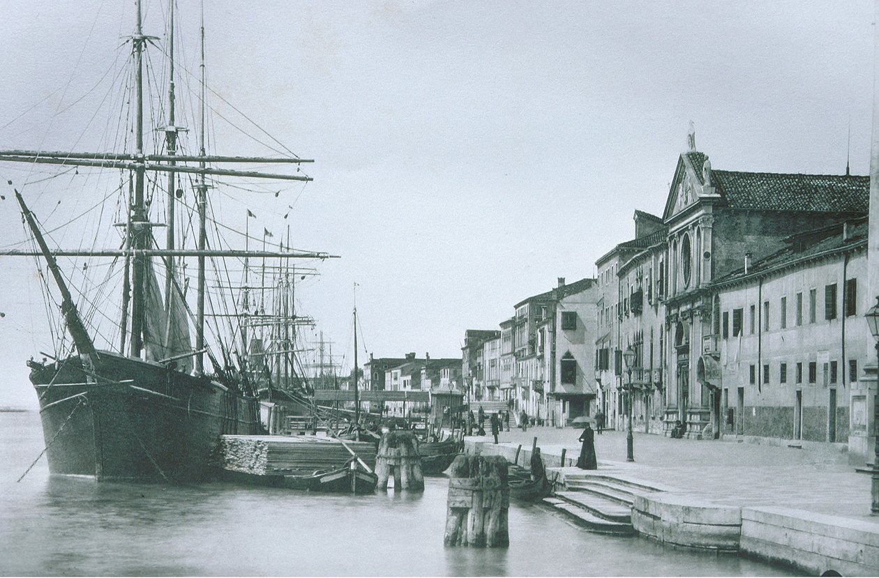 Vene Grand Canalilla tekijältä Italian Photographer