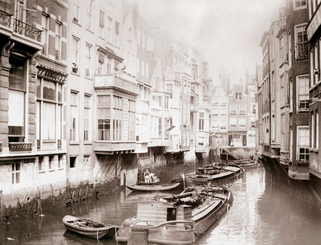 Veneitä kanavalla, Amsterdam, 1898. tekijältä James Batkin