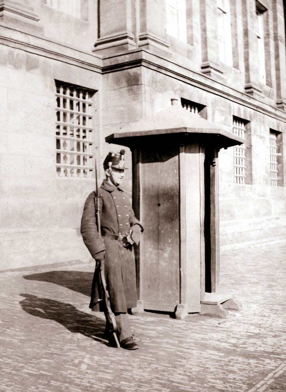 Guard, Bryssel, 1898. tekijältä James Batkin