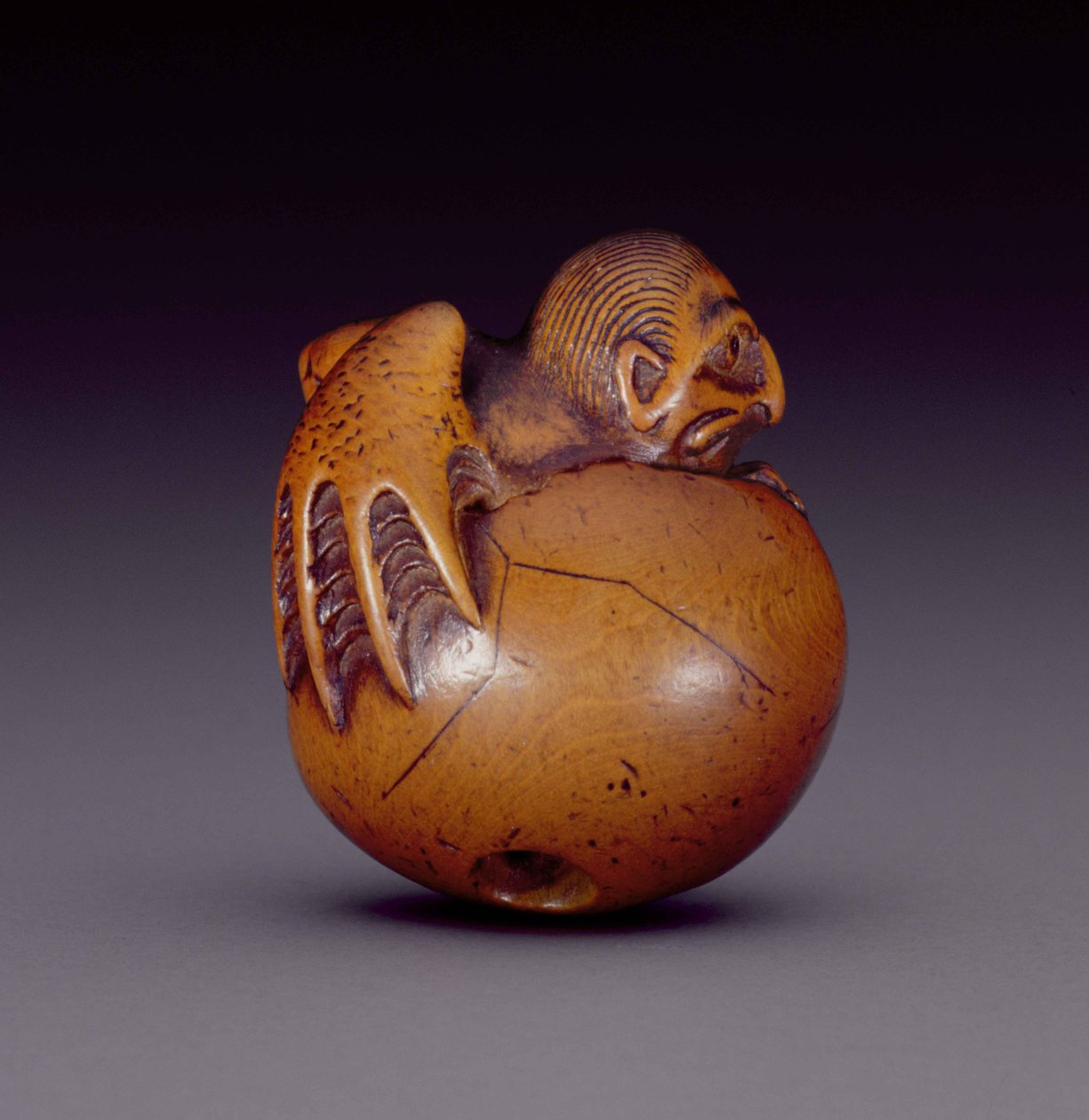Netsuke päivänä c Chin g Tengu muna, n. 1770-90 (Od) (Sae A Coarse 193830) tekijältä Jobun