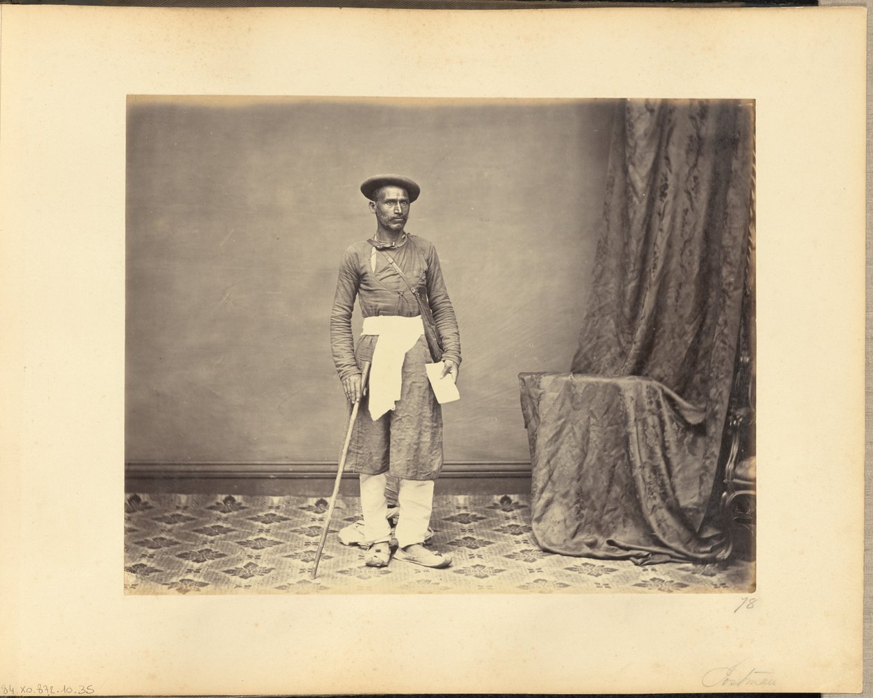 Postimies tekijältä John Edward Saché