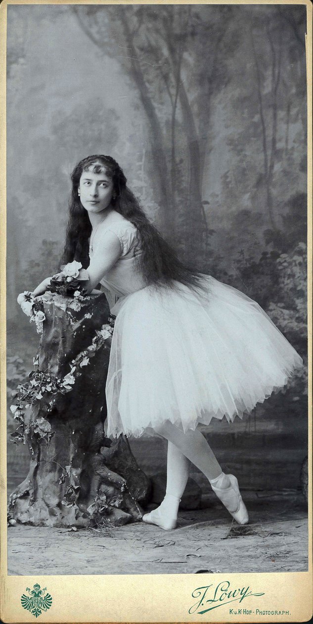 Luigia Cerale hahmona Giselle, c. 1880. tekijältä Josef Löwy