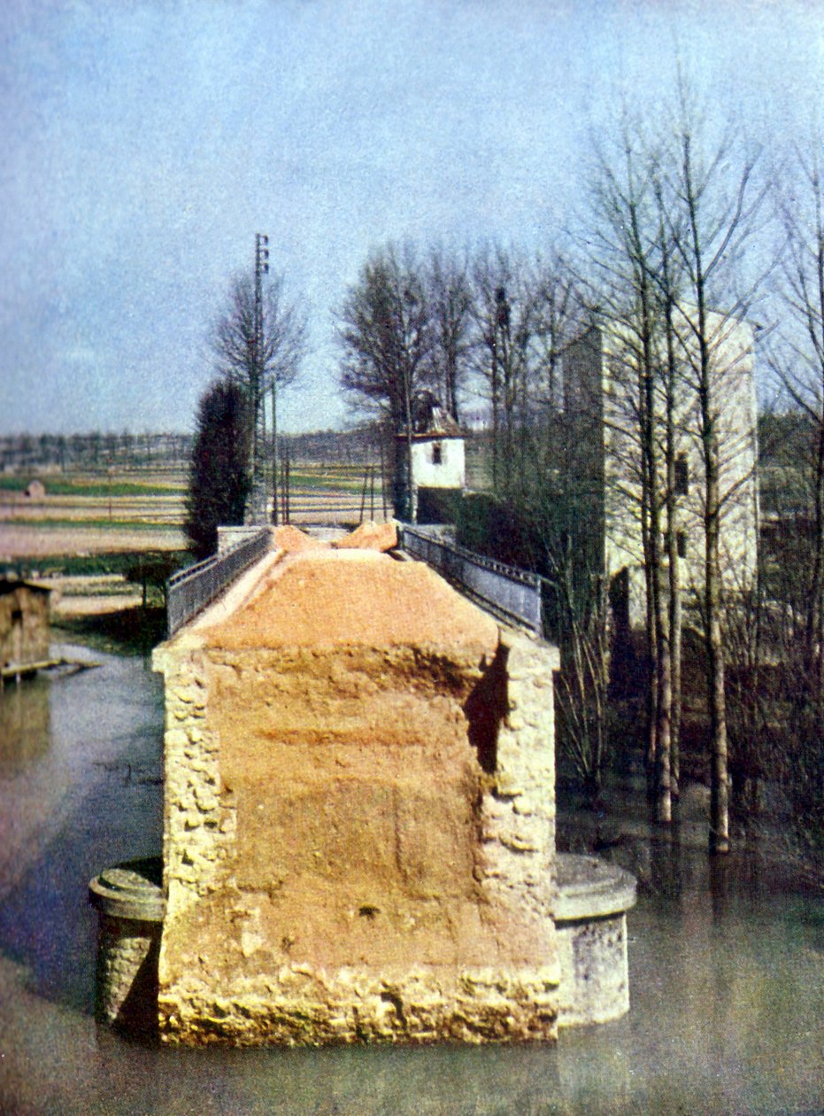 Tuhoutunut silta Germigny-l