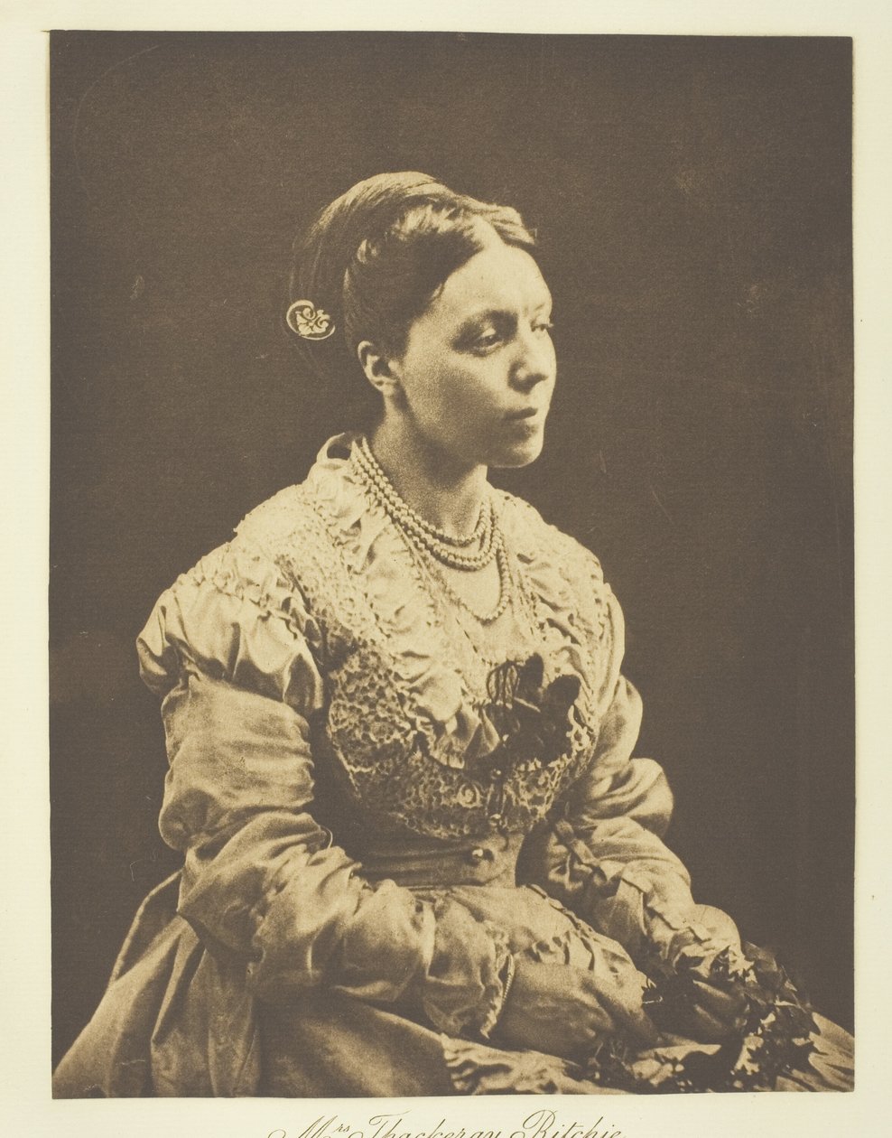 Rouva Thackeray Ritchie tekijältä Julia Margaret Cameron