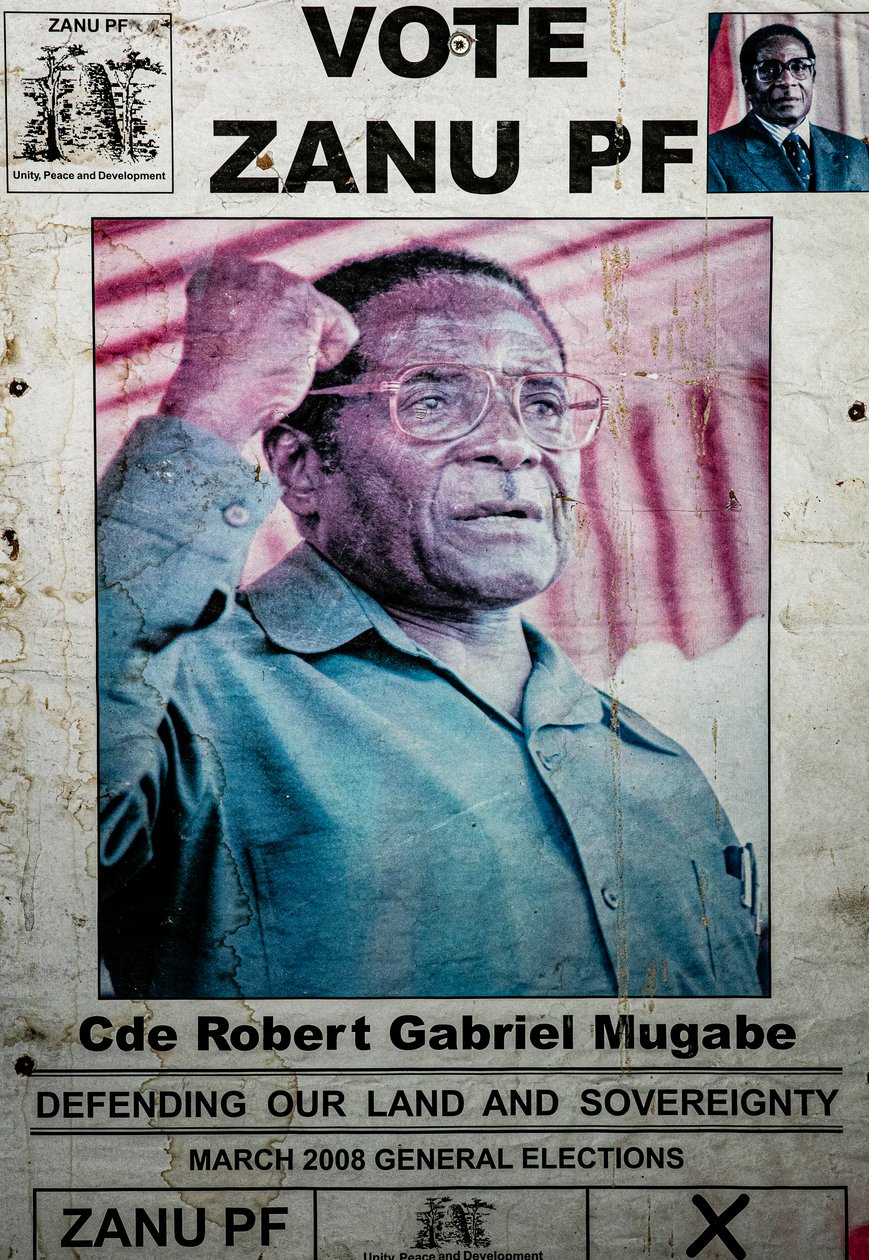Poliittiset julisteet Etelä-Afrikka ja Namibia, n.1980-1994 tekijältä Alec Hunter