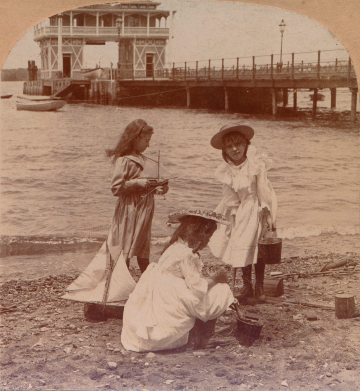 Playing on the Beach c1900 tekijältä Keystone View Company