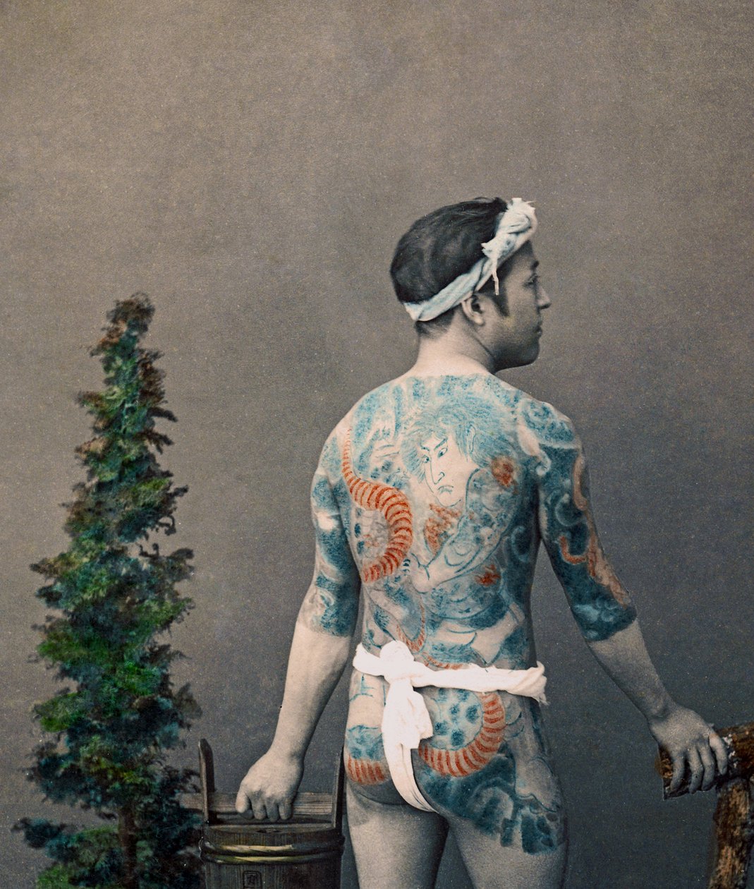 Tatuoitu japanilainen Betto-Groom, n. 1880 (käsinvärinen albumiiniprintti) tekijältä Kusakabe Kimbei