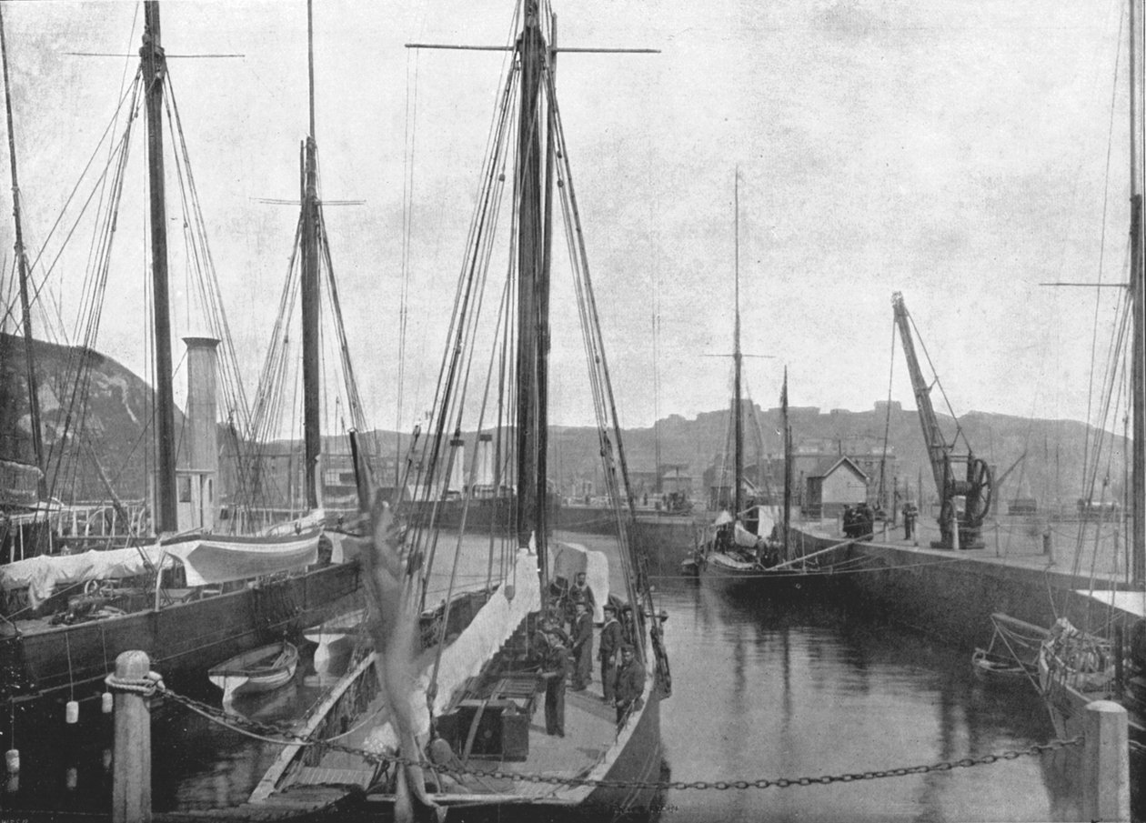 Satama, Dover, 1895. tekijältä London Stereoscopic and Photographic Co