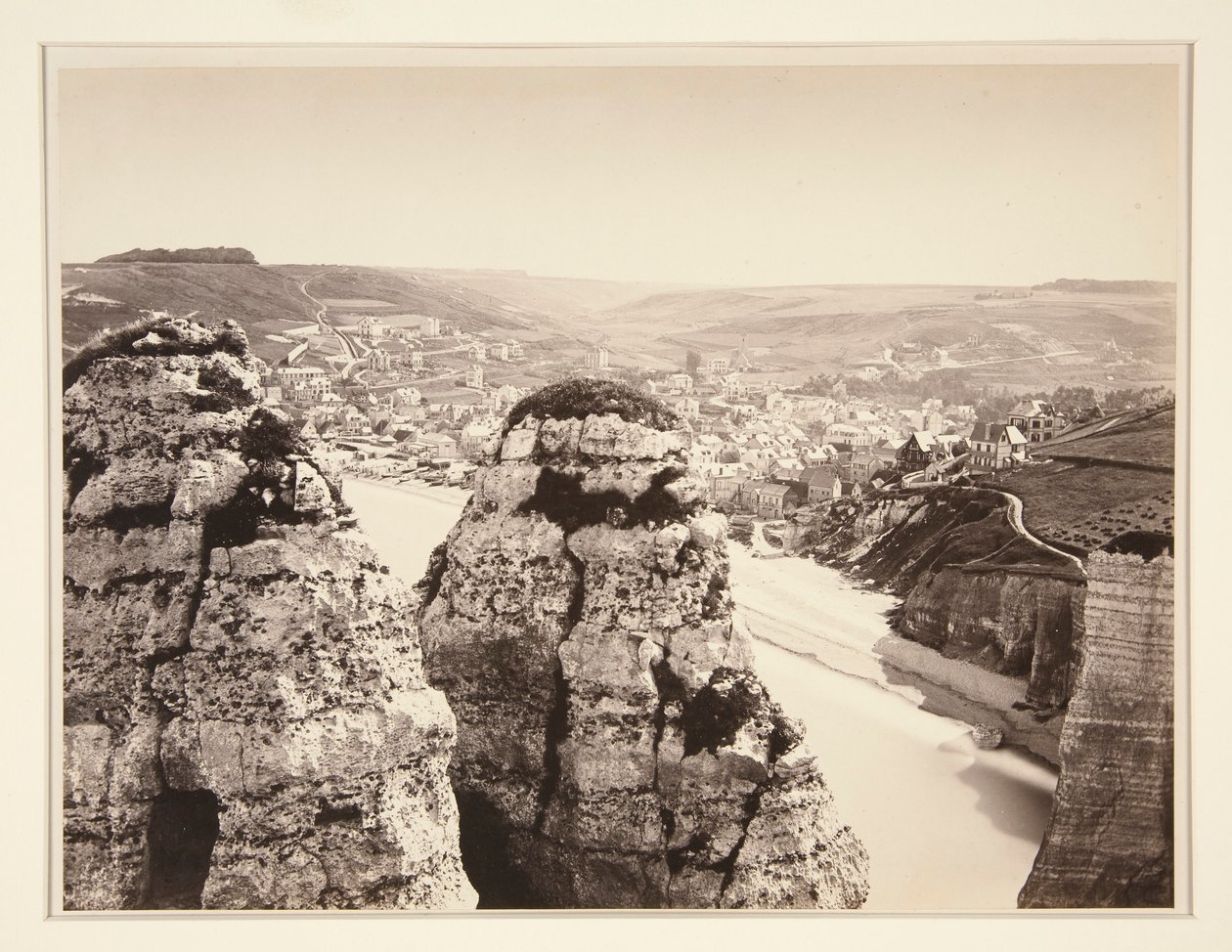 Etretat tekijältä Louis Alphonse Davanne