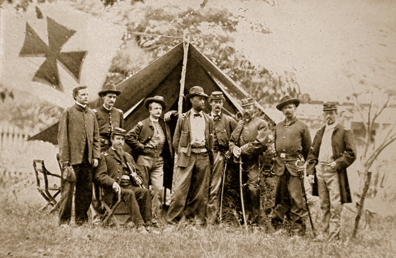 Kenraali Charles Griffin ja upseerit, 1861-65 tekijältä Mathew B. Brady