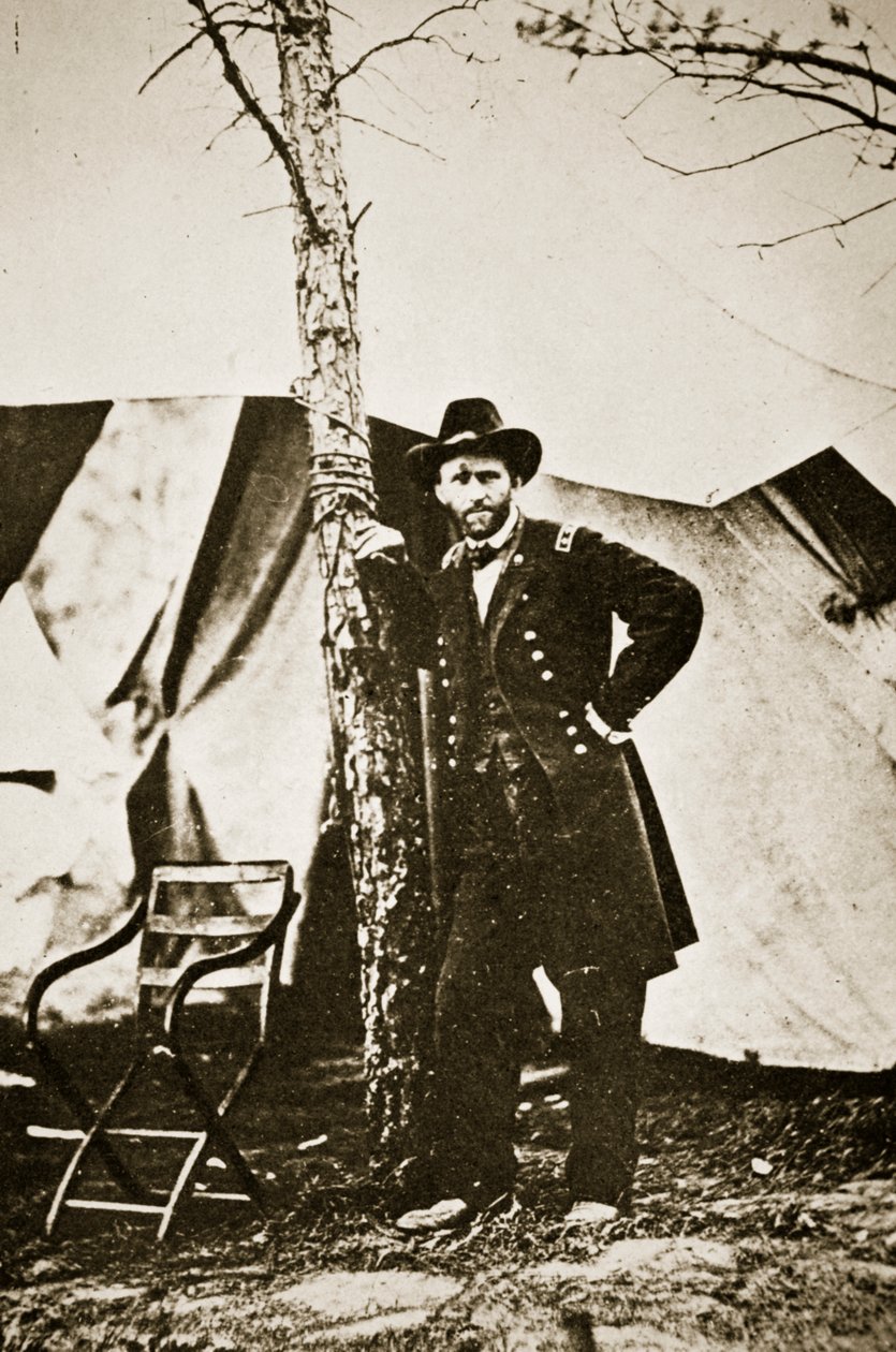 General Grant by Tree, City Point, 1864 tekijältä Mathew B. Brady