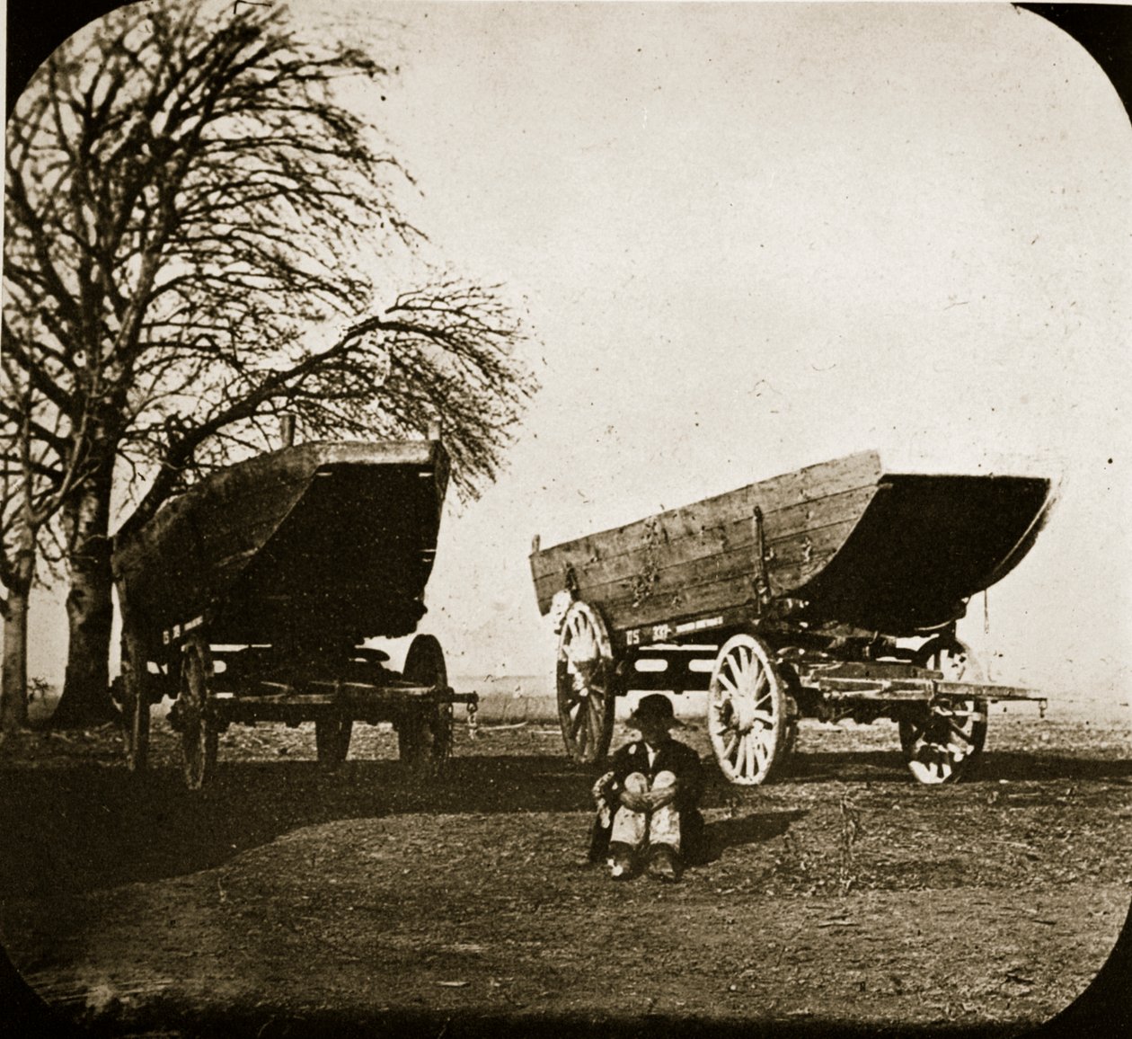 Pyörillä varustettu ponttonivene, 1861-65 tekijältä Mathew B. Brady