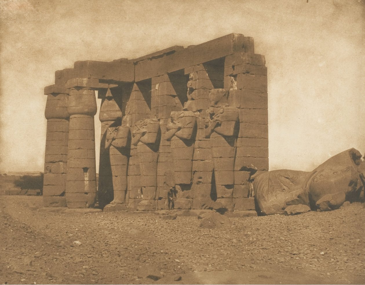 Ramesseumin kolossit, 1850. tekijältä Maxime Du Camp