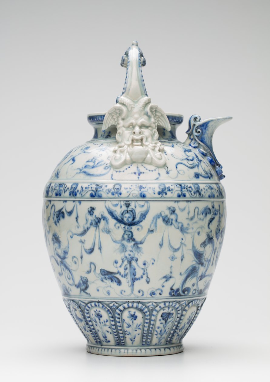 Ewer (kannu) tekijältä Medici Porcelain Manufactory