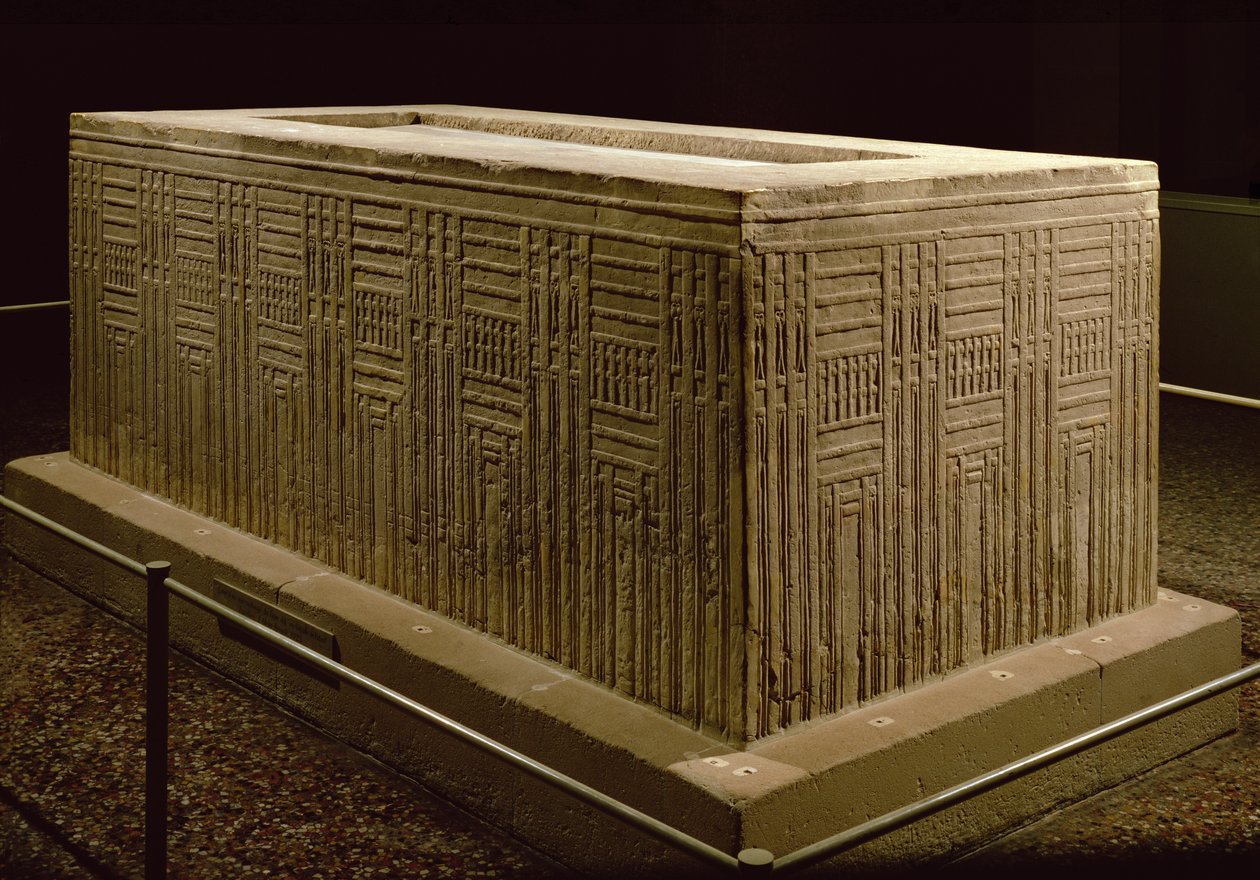 Sarkofagi Abu Roachista (kalkkikivi) (ks. myös 326925) tekijältä Old Kingdom Egyptian